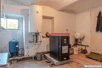Prodej prostorné rekonstruované chalupy v obci Lošany - 17