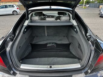 AUDI A7 3,0 TDI - QUATTRO - STRONIC - MÁLO KM - CEBIA - 17