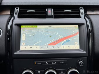 Land Rover Discovery SDV6 SE AT AWD ČR DPH - 17