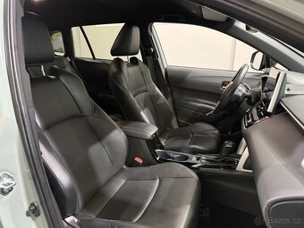 Toyota Corolla Cross 2,0 iHSD BUSINESS 4x4 1.MAJ ODPOČET DPH - 17