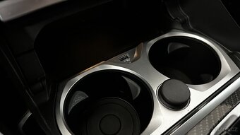 BMW M8, COMPETITION / TOP STAV / ZÁRUKA - 17