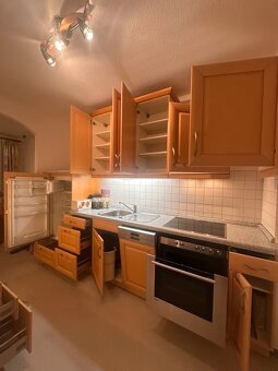 Kuchyňská linka z Německa se spotřebiči - 17