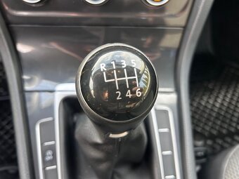 VW Golf Variant 1.0 TSi, 2017, automatická klima, tempomat - 17