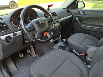 ŠKODA YETI 2.0TDi 4x4 11/2013 ALU, KLIMA, TAŽNÉ, NOVÁ STK - 17