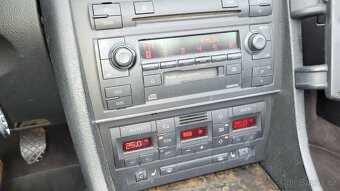 Audi A4 cabrio 3.0i - 17