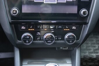 Škoda Octavia Combi 2.0 TDI Style - 17
