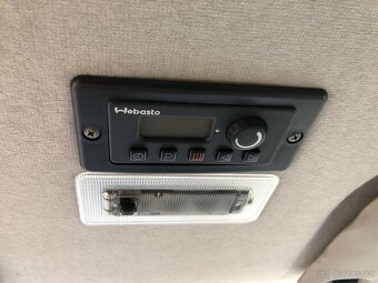 Ford Transit (r.v. 2011), 9 míst, nezávislé topení - 17