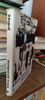 Soubor knih z pozůstalosti - 17