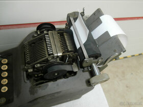 Počítačka mechanická starožitná ASTRA za 1.500 kč - 17