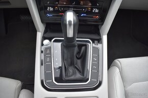 Volkswagen Passat 2.0 TSI 206kW 4MOTION VIRTUAL DPH ČR - 17