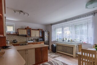 Prodej vícegeneračního domu Úštěk - 17