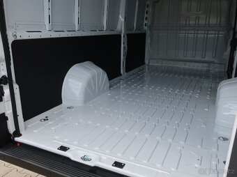 Opel Movano 2.2CDTi 103kW L4H2 3.5T TOP STAV NOVÉ - 17