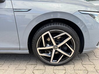 VW Golf 8 2.0 TDI 110kW DSG tažné Full LED ERGO Keyless ACC - 17