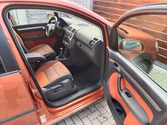 Volkswagen Touran Cross 2.0TDi 103kW - 17
