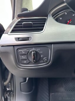 Audi A8.4,2TDI Rotor 21,solární šíbr,masáže,noční vidění - 17