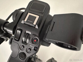 SONY ILME-FX6V (FX6) • 35mm plnoformátová filmová videokamer - 17