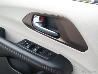 Chrysler Pacifica, 3.6 V6 - odpočet DPH, 8.míst - 17