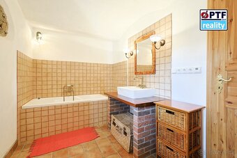 Rodinná usedlost 4 + kk | 1 982 m2 pozemku | Otročín, Stříbr - 17