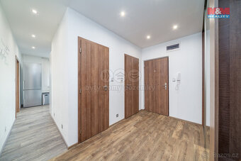 Prodej bytu 3+1, 74 m², Lanškroun, ul. B. Martinů - 17