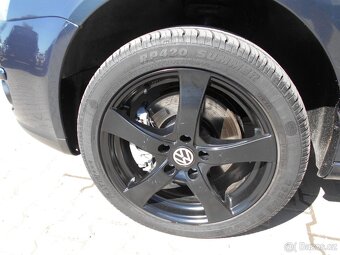 VW GOLF 5 4X4 1.9 TDI 77KW R.2009 SERVISNÍ KNÍŽKA - 17