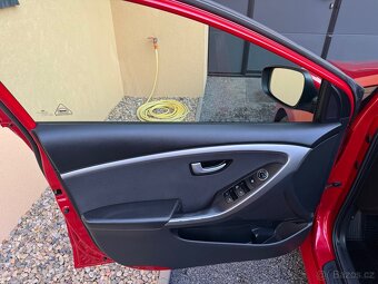 Hyundai i30 1.6i 99Kw - 17