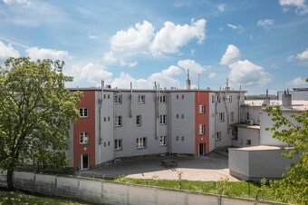 Prodej bytu 2+1, plocha 84,7 m2, 2.NP, Praha 10 Hostivař - 17
