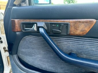 Mercedes Benz W126 260SE - 17
