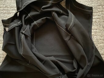 Nové dámské pouzdrové šaty Six Friends - 17