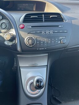 Honda Civic 1.8i, i-shift, 2008 - 17