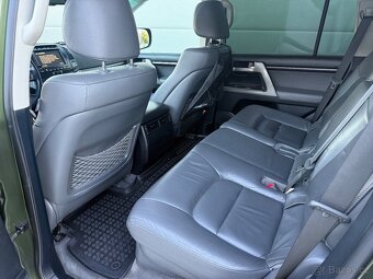 Toyota Land Cruiser 200 4.5 V8 D-4D - 17