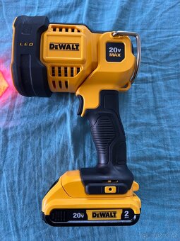 Dewalt 20V Max Job Site Spotlight  LED Lights Nové Na Prodej - 17