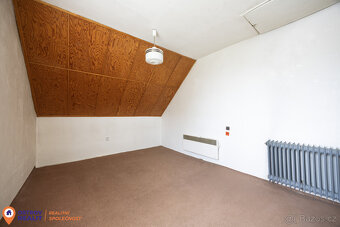 Prodej, rodinný dům, 1120 m2, Rovensko - 17