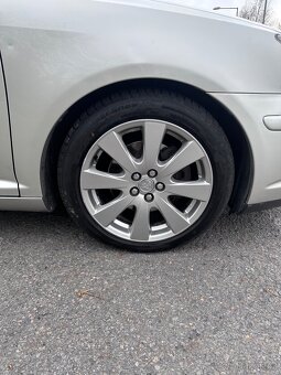 Toyota avensis 2.0 VVT-i - 17