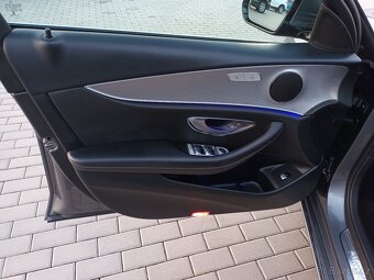 Mercedes-Benz Třídy E 3,0 E 350d,TAŽNÉ,KOLA,SERVIS - 17