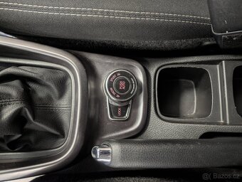 Suzuki Vitara 1,4 i HYBRID ALL GRIP - 17