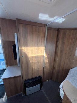 Bürstner Averso 465TS- Mover, předstan, tv - 17
