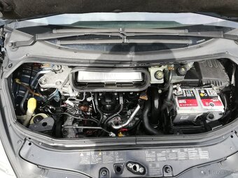 Renault Espace 2.2 dci, 110kw,r.v.05, 7-míst - 17