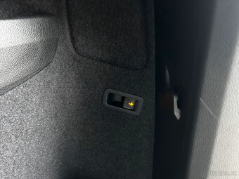 Škoda Karoq Ambition 2.0 TDi 4x2 - navi,LED,tažné,temp,150PS - 17