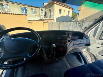 IVECO DAILY 35S14V 2.3HPT 100KW MAXI ČR PO SERVISU ZAN. PNEU - 17