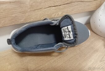 Nike dámské sportovní tenisky vel. 38 - 17