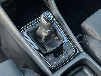 Škoda Karoq FL Sportline 2.0 TDI manual 2023 - 17