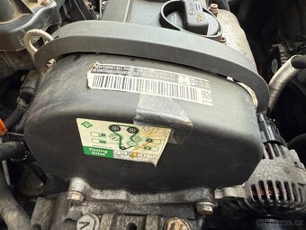 VW GOLF V 1.4i 16V - 17