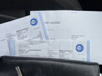 ŠKODA ROOMSTER 1,4 63KW MODEL 2015 1 MAJITELKA - 17