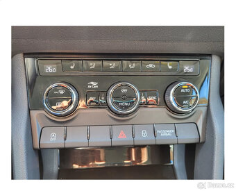 Škoda Karoq Tour 1.5 TSI DSG 4x2 - navi,LED,temp,vyh.s,150PS - 17