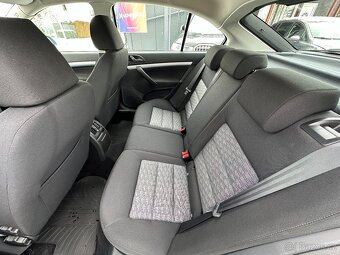 Škoda Octavia 1,4 TSi DSG Serviska, Výhřev - 17