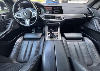 BMW X5, M50i V8 - 17