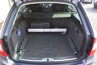 PRODÁM Škoda Superb 2.0TDi DSG 4x4 Ambition - 17
