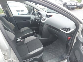 Peugeot 207 1.4i - 17