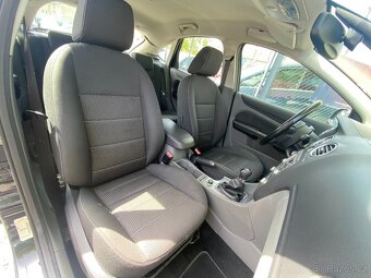 Ford Focus 1,6 i Navigace, Senzory, ALU - 17