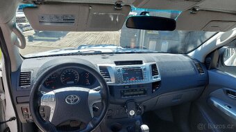 Toyota Hilux - 17